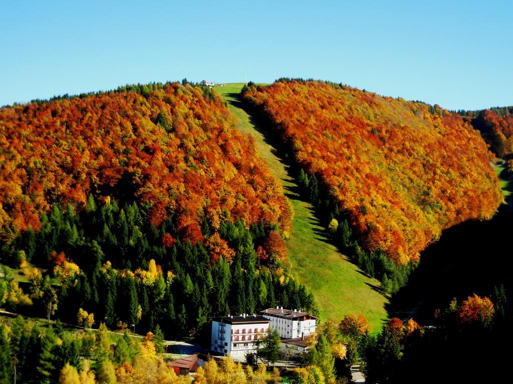 Sport & Family Hotel Bucaneve Brentonico Exterior photo