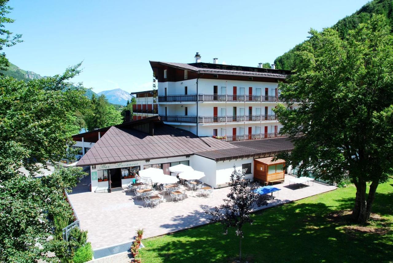 Sport & Family Hotel Bucaneve Brentonico Exterior photo